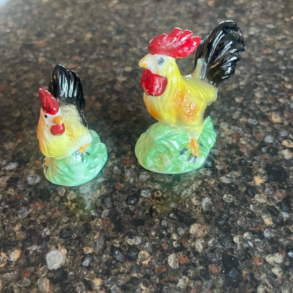 Vintage rooster and hen figurines 2&3”.